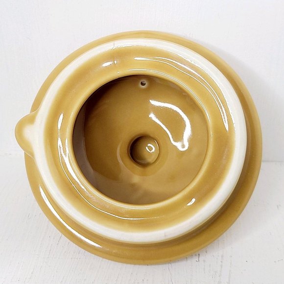 **Like New** Tim Hortons 2006 Honey Tea Pot w Lid Porcelain Two Cup Pot Embossed - Picture 8 of 8